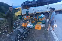 Hòa Bình: Tai nạn giao thông, người phụ nữ văng khỏi xe, tử vong tại chỗ