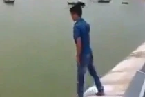 Cảnh nam sinh nhảy cầu Thuận Phước ám ảnh cộng đồng mạng