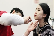 Chi tiết quy trình tiêm thu nhỏ mặt của hot girl Hà Nội