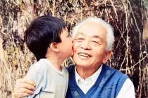 Hình ảnh để tang Tướng Giáp ngập mạng xã hội