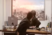 Quảng cáo "bá đạo"