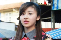 Thêm ảnh xinh đẹp của “hot girl” bán bánh tráng trộn 