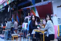 Giới trẻ tạm biệt Zone 9 trong clip của Giáo sư Xoay