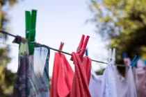 11 mẹo khử mùi hôi quần áo nhanh chóng không cần giặt