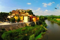 Mẹo hóa giải phong thủy nhà gần sông để tránh vận xui