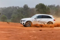 Kỹ năng lái xe tuyệt đỉnh là đây