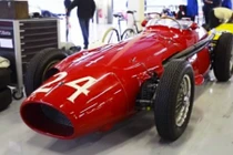 Ngắm chiếc xe đua đẹp nhất trong lịch sử