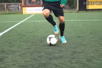 Video: Chỉ 1 trái bóng, hàng tá cách ghi điểm khiến bạn thán phục