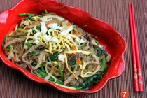 Bí quyết làm miến trộn Hàn Quốc ngon không cưỡng nổi