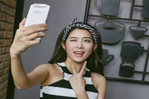 8 bí quyết để chụp ảnh selfie cực đẹp