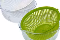 Mẹo vệ sinh rổ rá sạch như mới không cần chất tẩy rửa