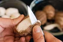 4 mẹo gọt khoai sọ không bị ngứa 