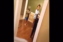 Top 50 trò hù dọa mọi người khiến bạn phải bật cười 