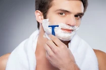 99% nam giới mắc phải sai lầm này khi cạo râu