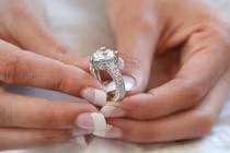 Cách làm sạch kim cương đơn giản siêu nhanh