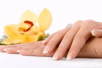 5 mẹo trị dứt điểm ra mồ hôi tay chân