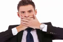 Nhận biết một người đang nói dối cực dễ với video sau