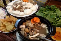 Cách làm lẩu đuôi bò nấu la hán quả ngon lạ