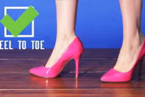 Cách đi giày cao gót chuẩn nhất để không bị chê nhà quê