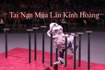 Video: Tai nạn đau đớn trong múa lân sư tử rồng