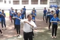 Video: Thầy giáo U60 dạy nhảy cực “chất“