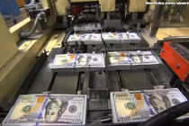 Cận cảnh cách sản xuất tiền đô la Mỹ