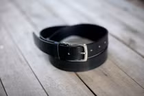 Tự làm thắt lưng da xinh xắn cho nữ