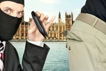 8 chiêu lừa đảo cần tránh khi đi du lịch