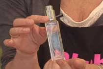 Công thức làm nước hoa thơm phức an toàn tại nhà