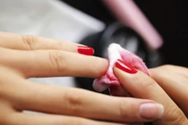 10 cách tẩy sơn móng tay đơn giản nhanh chóng