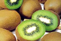 Cách gọt vỏ quả Kiwi thật nhanh mà không bị nát