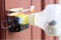 Cách chế chuông cửa độc lạ chưa từng thấy