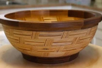 Chàng trai trẻ thiết kế chiếc bát gỗ 3D cực đẹp trong 10 phút