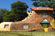 Top 10 ngôi nhà lạ lùng nhất thế giới