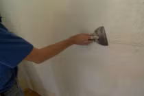 Tuyệt chiêu sửa chữa vết nứt ở tường nhà