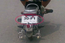 Cười nghiêng ngả với những biển số xe “độc” nhất hành tinh