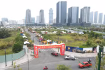 Dạo chợ hoa xuân TP Thủ Đức