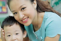 Vân Hugo mong con sống đúng giới tính