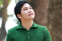 Trọng Tấn nghỉ dạy đi "bán" nhạc đỏ...giá rẻ