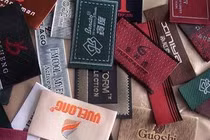 Công nghệ ‘mông má’ quần áo Tàu thành hàng hiệu