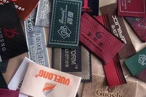 Công nghệ ‘mông má’ quần áo Tàu thành hàng hiệu