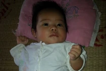 Cháu bé 67 ngày tuổi biết nói ở Hà Nam