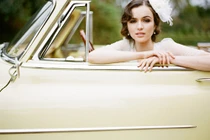 Những kiểu tóc mùa hè tuyệt đẹp cho cô dâu