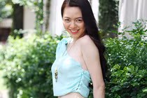 Vũ Hoàng Điệp khoe vòng eo siêu nhỏ