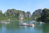 Hành trình nghìn đô ngược sông Hồng trên CNN