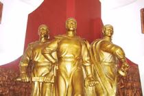 Cuộc gặp gỡ chấn động lịch sử của ba vị vua Việt Nam