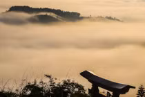 Lặng ngắm ngôi chùa trên mây đẹp khó tin ở Tây Nguyên