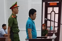 8 lần hiếp dâm con riêng của vợ, cha dượng lĩnh án tù