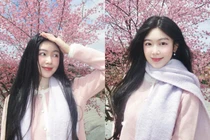 Con gái Quyền Linh khoe nhan sắc gây thương nhớ trong vườn hoa đào