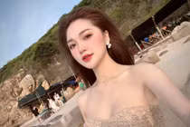 "Ngọc nữ" xứ Nghệ thả dáng cực nuột giữa biển xanh cát trắng